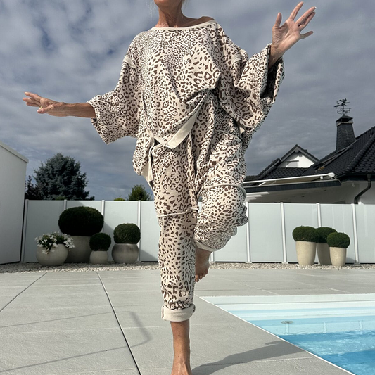 Women's Leopard Print Top & Pants 2-Piece Set